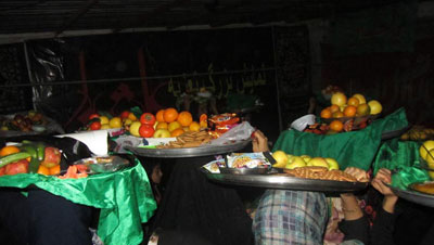 آئیین نذری روستای نظرآقا،فرهنگ زندگی ماه محرم, نذری دادن به عزاداران امام حسین