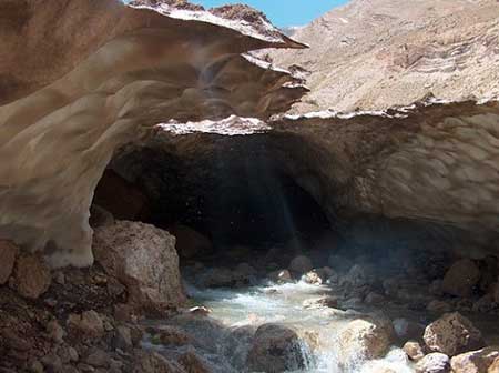 غار یخی چما اعجابانگیزترین غار ایران غار یخی چما,غار یخی چما در استان چهارمحال و بختیاری