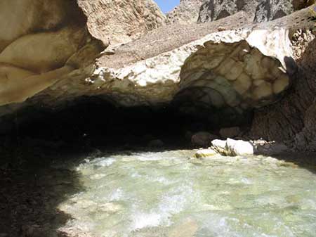 غار یخی چما یکی از زیباترین غارهای ایران تصاویر غار یخی چما,غارهای ایران