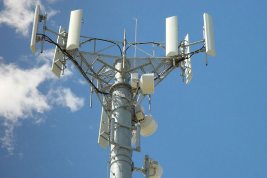 GSM در مقابل CDMA: تقاوت در چیست؟ GSM در مقابل CDMA: تقاوت در چیست؟