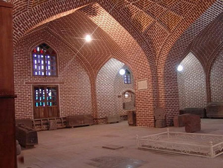 موزه سنگ آقالار در مراغه دیدنی های مراغه