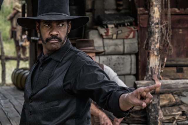 http://moviemag.ir/images/newsread/1395/07/03/iV1474674248.jpg