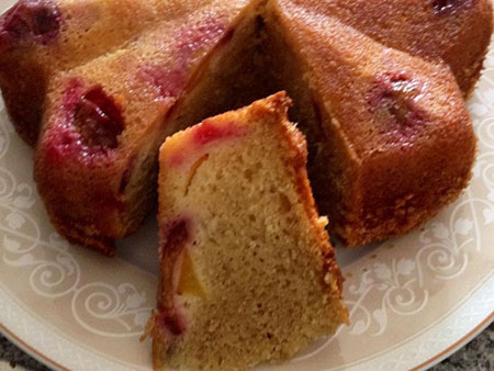 طرز تهیه کیک آلو و هلو,کیک آلو و هلو وارونه طرز تهیه کیک آلو و هلو,کیک آلو و هلو وارونه