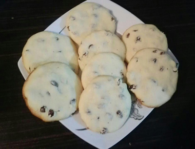شیرینی مینی کشمشی نرم،طرز تهیه شیرینی کشمشی پخت شیرینی کشمشی,درست کردن شیرینی کشمشی