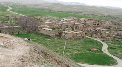 عکس روستای تپه پری،قلعه کریم خان کریم خان زند,زادگاه کریم خان زند,روستای کریم خان زند