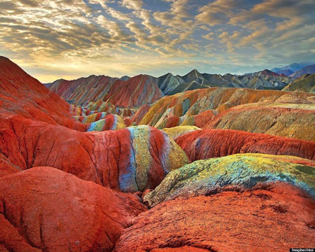 پارک Danxia عجیب ترین مکانهای گردشگری,جاذبه های گردشگری عجیب غریب