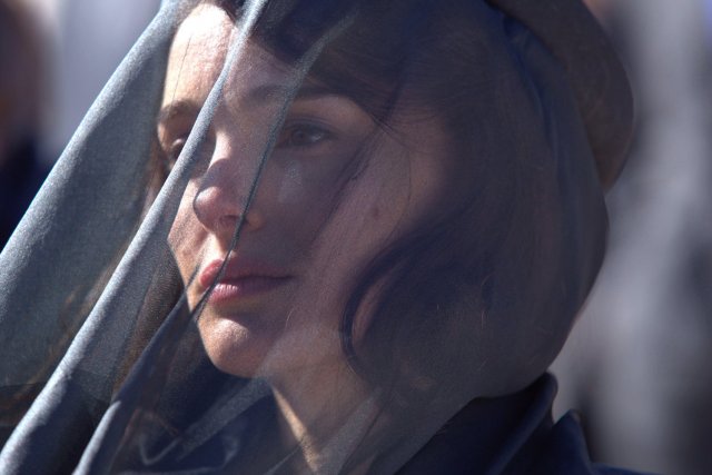 http://moviemag.ir/images/newsread/1395/09/16/wY1481030894.jpg