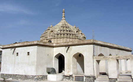 عمارت کلاهفرنگی جاذبه های گردشگری بندر عباس