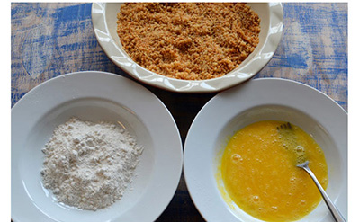 چیکن کوردون بلو؛ رول مرغ و ژامبون و پنیر چیکن کوردون بلو؛ رول مرغ و ژامبون و پنیر
