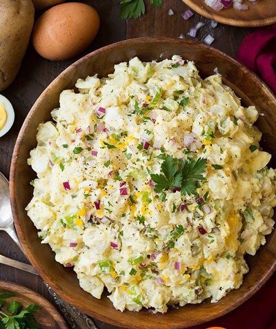 طرز تهیه سالاد سیب زمینی خامه ای کلاسیک طرز تهیه سالاد سیب زمینی خامه ای کلاسیک