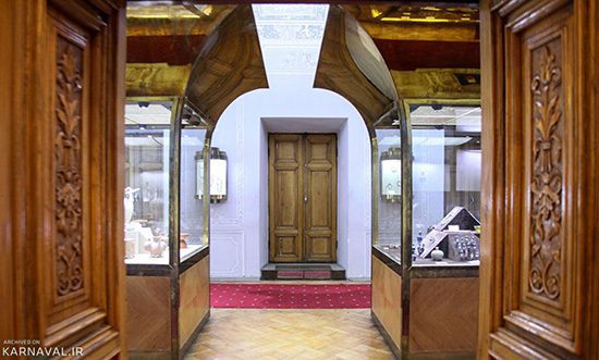 موزه آبگینه و سفالینه تهران | عمارتی از دوران قاجار موزه آبگینه و سفالینه تهران | عمارتی از دوران قاجار