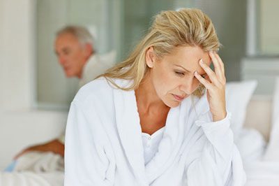 علائم یائسگی،یائسگی چیست علائم یائسگی زودرس،علائم یائسگی در زنان