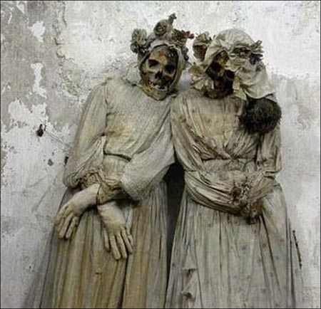 دخمه سیسیل,صومعه سیسیل ایتالیا,سرزمین مردگان در ایتالیا دخمه سیسیل,صومعه سیسیل ایتالیا,سرزمین مردگان در ایتالیا