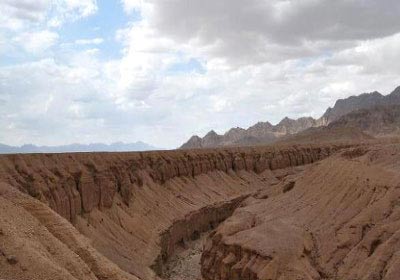 کال جنی,دره جنهای یزد,دره جن ها در یزد کال جنی,دره جنهای یزد,دره جن ها در یزد