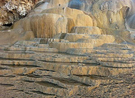 سنگآبهای ندوشن در میبد،سنگ آبهای ندوشن سنگاب اشنیز ندوشن,عکس سنگاب اشنیز ندوشن