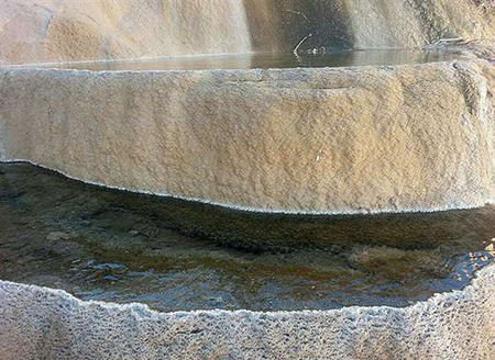 سنگآبهای ندوشن در میبد،سنگ آبهای ندوشن سنگاب اشنیز ندوشن,عکس سنگاب اشنیز ندوشن