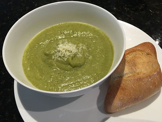 طرز تهیه سوپ بروکلی و سیب زمینی طرز تهیه سوپ بروکلی و سیب زمینی