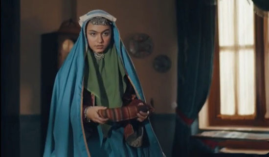 گفتگو با نیکی نصیریان: من بانوی عمارت بودم! گفتگو با نیکی نصیریان: من بانوی عمارت بودم!
