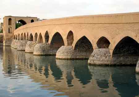 ده پل تاریخی در گوشه و کنار ایران, گردشگری