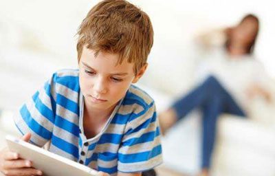 استفاده از اینترنت روی نمرات بچه ها تاثیر می گذارد, فرزندان