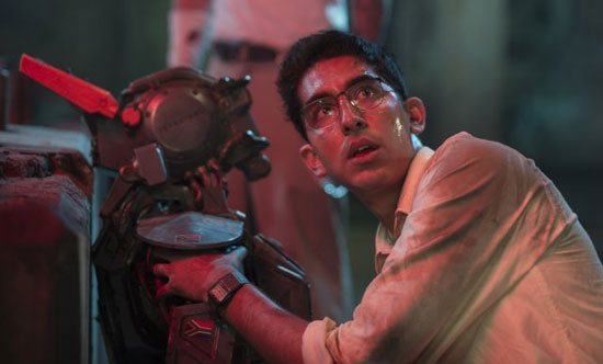 نقد و بررسی فیلم چپی ( Chappie ) نقد و بررسی فیلم چپی ( Chappie )
