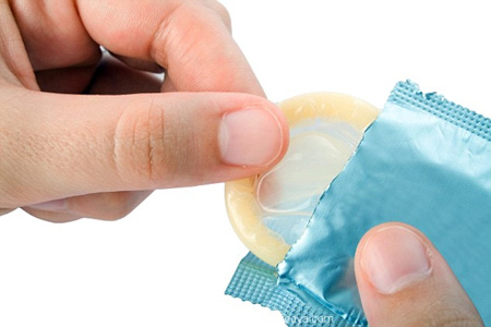 طریقه استفاده از کاندوم,روش استفاده از کاندوم,عکس انواع کاندوم