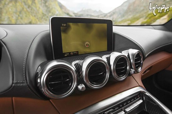 فرزند باکلاس AMG در محاصره اشرار خیابانی! فرزند باکلاس AMG در محاصره اشرار خیابانی!