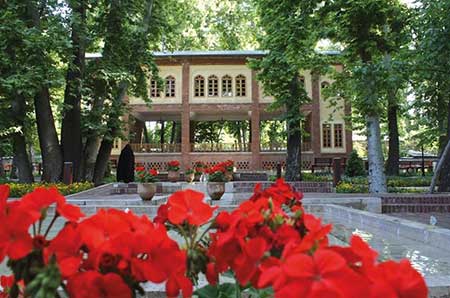 پارک باغ ایرانی،مکان های دیدنی تهران پارک باغ ایرانی,باغ ایرانی تهران,مکان های دیدنی تهران