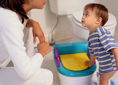 آموزش توالت رفتن کودک 2 ساله سریع توالت رفتن به کودکان,آداب توالت رفتن