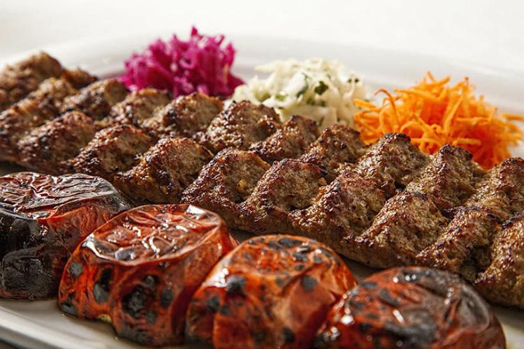 سفری خوشمزه به گوشه و کنار ایران, آشپزی