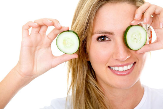 برای داشتن پوستی تمیز و شاداب چه غذاهایی بخوریم؟ برای داشتن پوستی تمیز و شاداب چه غذاهایی بخوریم؟