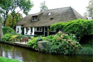 دهکده‌ای بسیار زیبا بدون حتی یک خیابان در هلند!! (تصویری), گردشگری