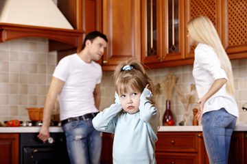 هنگام طلاق با کودکتان علیه همسرتان یارکشی نکنید, فرزندان