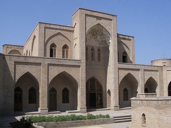 ایران مقصدی گرانتر از اروپا و آمریکا برای چینیها ایران مقصدی گرانتر از اروپا و آمریکا برای چینیها
