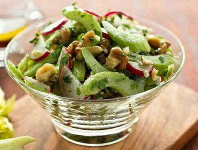 سالاد کرفس،تهیه سالاد کرفس طرز تهیه سالاد کرفس,نحوه درست کردن سالاد کرفس