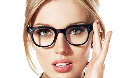 چه کنیم آرایش چشم زیر عینک زیباتر جلوه کند؟, آرایش و زیبایی