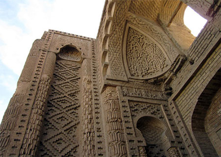 سردر جورجیر دیدنی های اصفهان