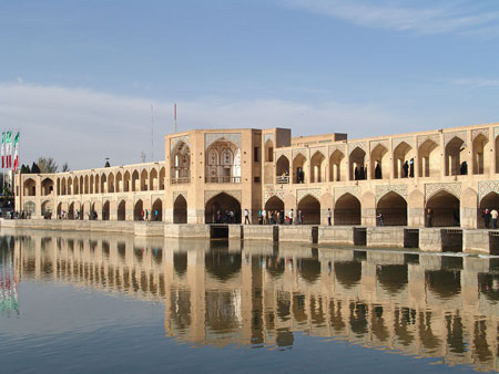 پل خواجو دیدنی های اصفهان