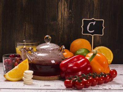نشانه ی کمبود ویتامین سی در بدن، متورم شدن مفصل ها درمان کمبود ویتامین c, بیماری کمبود ویتامین c