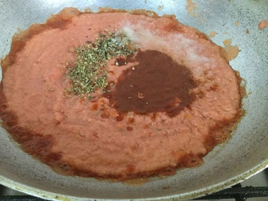 طرز تهیه پیتزا اسفناج؛ پیتزای سالم و هلثی طرز تهیه پیتزا اسفناج؛ پیتزای سالم و هلثی