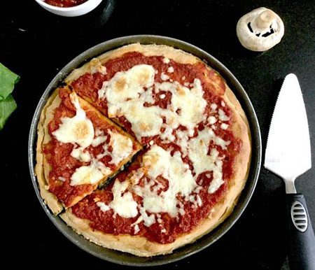 طرز تهیه پیتزا اسفناج؛ پیتزای سالم و هلثی طرز تهیه پیتزا اسفناج؛ پیتزای سالم و هلثی