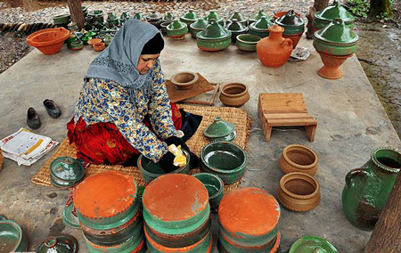ظرف گلی لعابدار، سوغات رشت گمج و نوخون مازندران , هنرهای دستی رشت