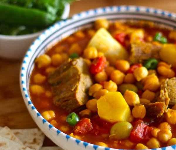 آبگوشت غذا برای طبع سرد