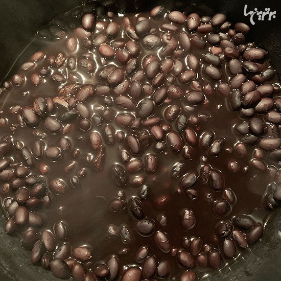 خوراک چیلی و لوبیا سیاه با ترتیلا محشر میشه! خوراک چیلی و لوبیا سیاه با ترتیلا محشر میشه!