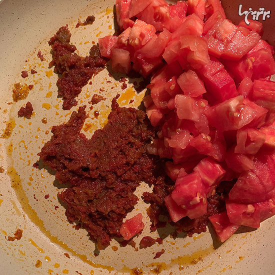 خوراک چیلی و لوبیا سیاه با ترتیلا محشر میشه! خوراک چیلی و لوبیا سیاه با ترتیلا محشر میشه!