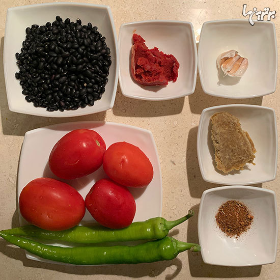 خوراک چیلی و لوبیا سیاه با ترتیلا محشر میشه! خوراک چیلی و لوبیا سیاه با ترتیلا محشر میشه!