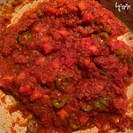 خوراک چیلی و لوبیا سیاه با ترتیلا محشر میشه! خوراک چیلی و لوبیا سیاه با ترتیلا محشر میشه!