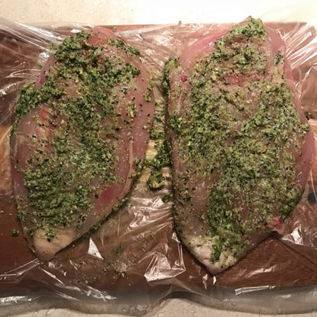 طرز تهیه مرغ با طعم پستو مرحله به مرحله طرز تهیه مرغ با طعم پستو مرحله به مرحله