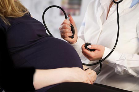 تاثیر فشارخون روی سلامت مادر و جنین, women